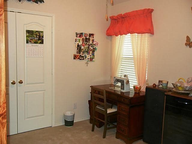 Building Photo - 1606 Mapleleaf Falls Dr