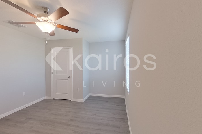 Building Photo - 4397 SW 85 Ln