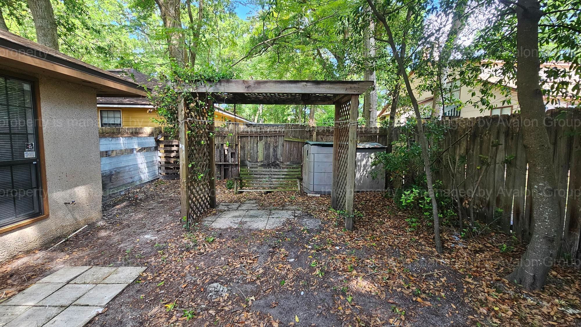 Building Photo - 3545 Villa Pl