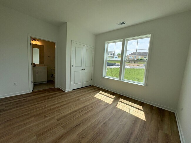 Building Photo - Brand New Construction in the Glen at Cooks Creek