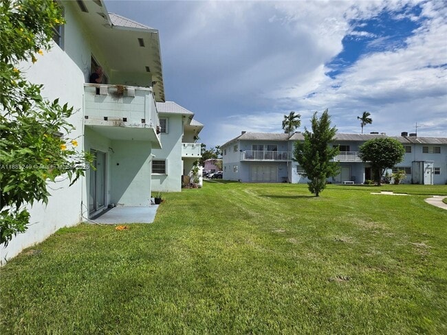 Primary Photo - 7660 SW 82nd St