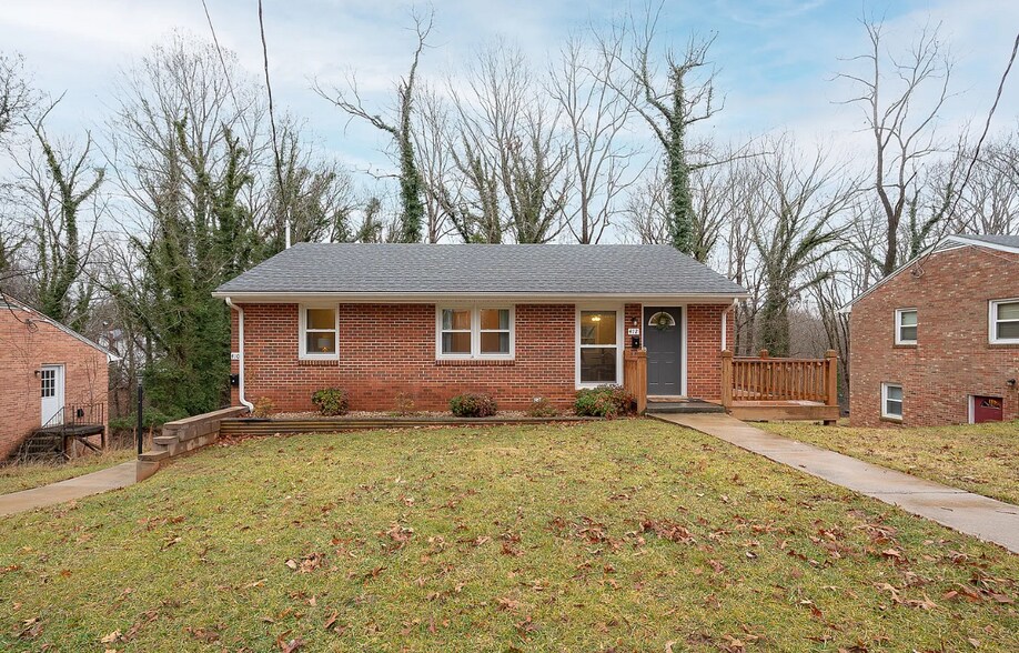Building Photo - 412 Belvedere St
