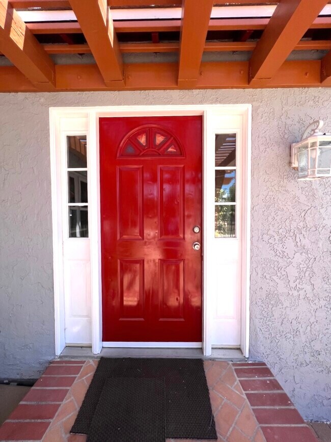 Building Photo - 10600 Andora Ave