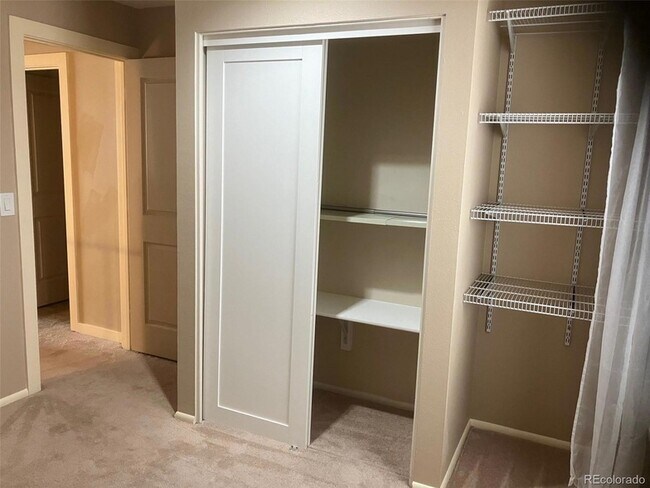 Building Photo - 9260 W Utah Ave