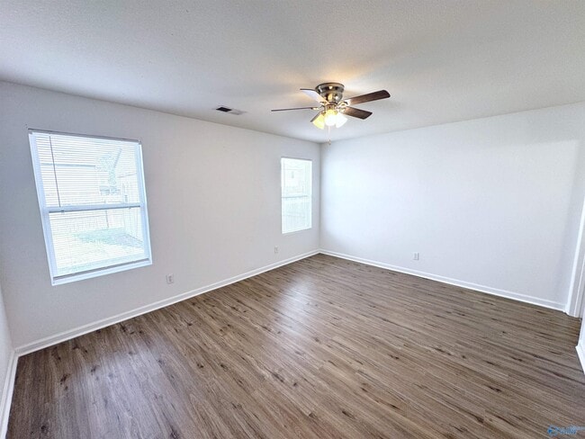 Building Photo - 202 Sagebrook Dr