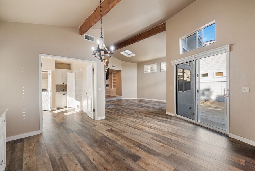 Building Photo - 1314 10th St