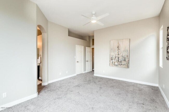 Building Photo - Remodeled 3-bedroom in Chandler