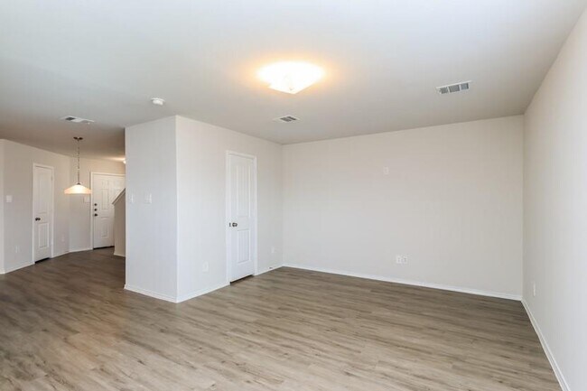 Building Photo - 947 Imperial Bend Dr