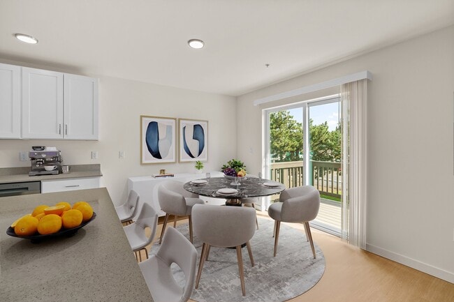 Building Photo - Salem Crossings