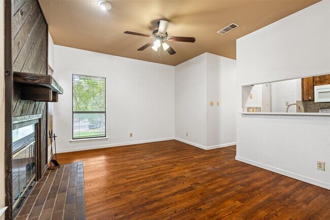 Building Photo - 612 Park Pl