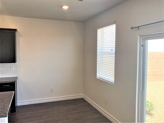 Building Photo - 5804 Petronius St