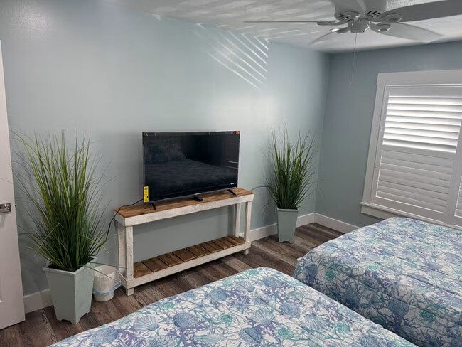 Building Photo - 3837 Sandstone Ct