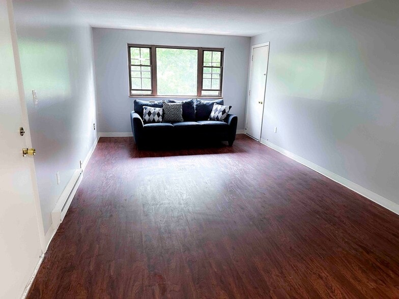 Building Photo - 14b Mayberry Dr