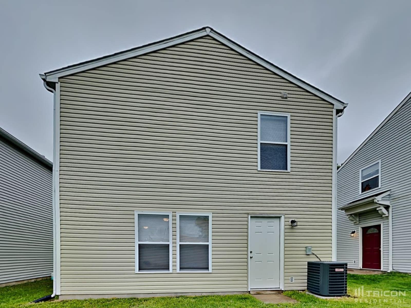Building Photo - 607 Fern St