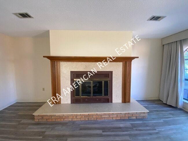 Building Photo - 925 Holbrook Cir