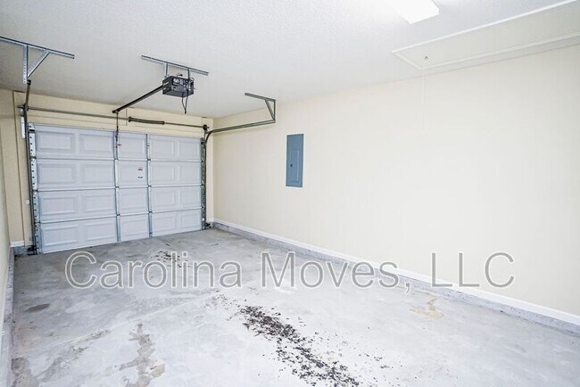 Building Photo - 524 Seays Crest Dr