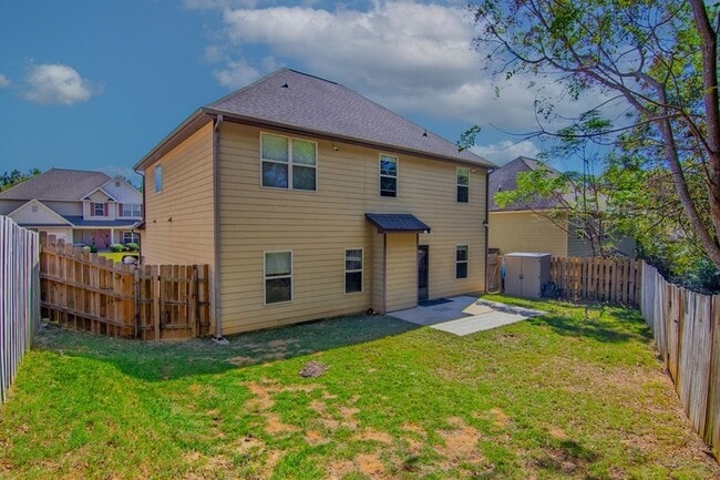 Building Photo - 1907 Westminster Dr