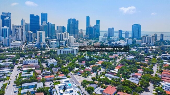 Building Photo - 420 SW 15th Rd