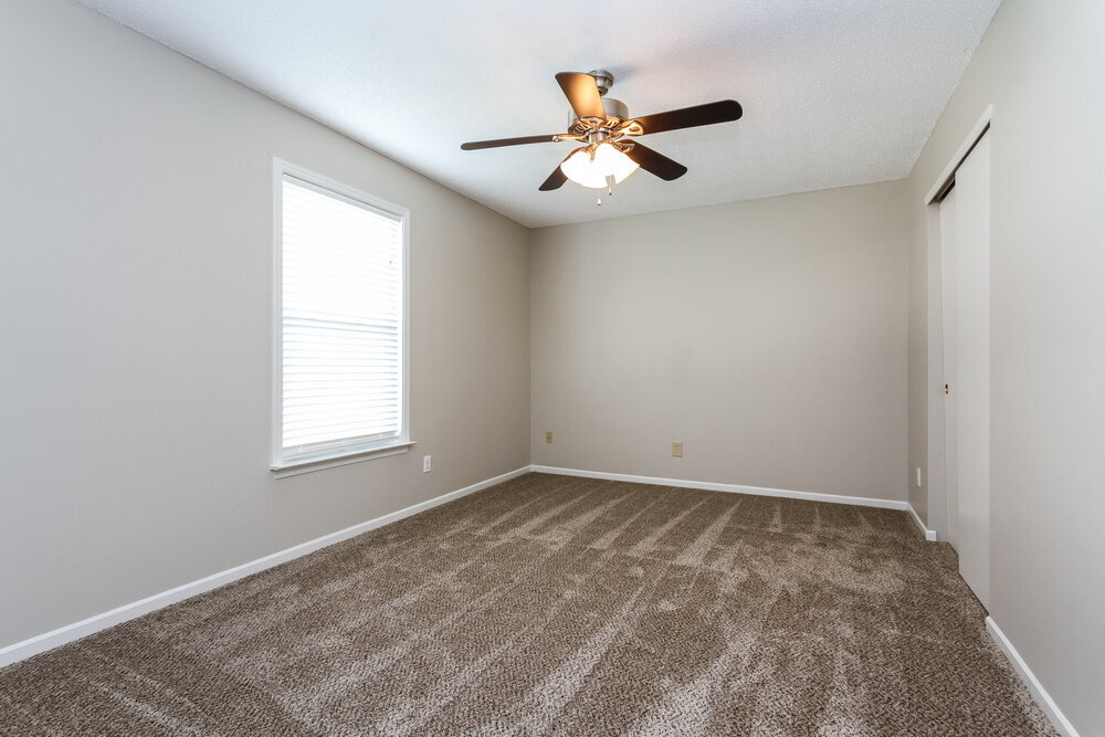 Building Photo - 8649 Hopewell Ct