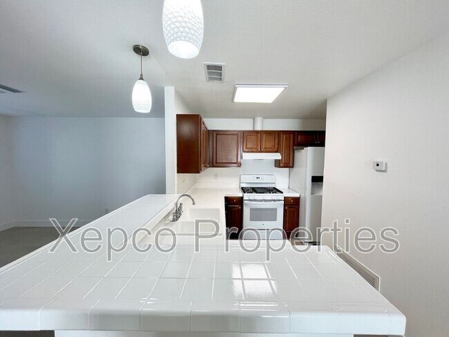 Building Photo - 32355 Cielo Vista Rd