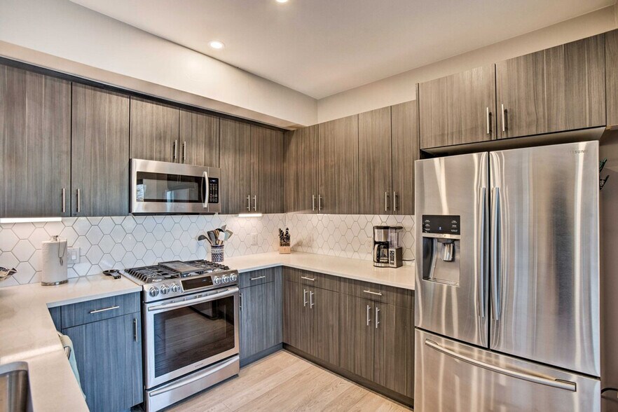 Building Photo - 4549 Tennyson St