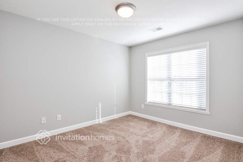 Building Photo - 5623 Roundup Cir