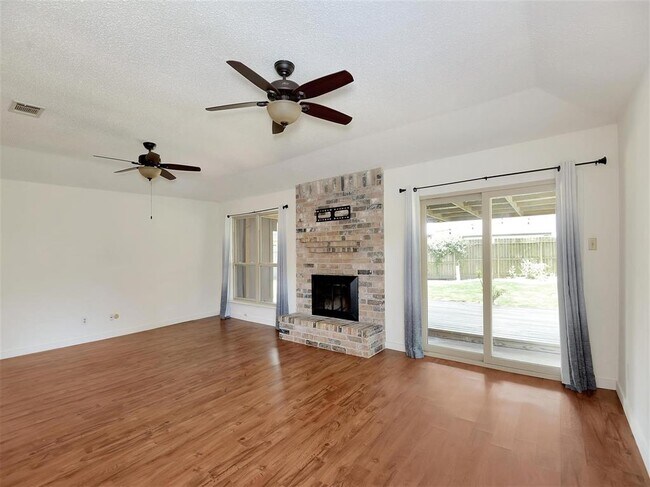 Building Photo - 3115 Founders Green Cir