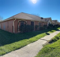 Building Photo - 15335 Buckle Ln