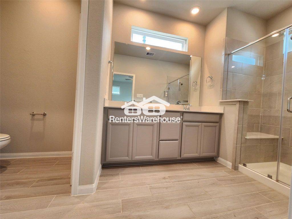 Building Photo - 1513 Lakeline Oak Dr