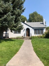 Building Photo - Classic Westside Cottage, Super Charming!