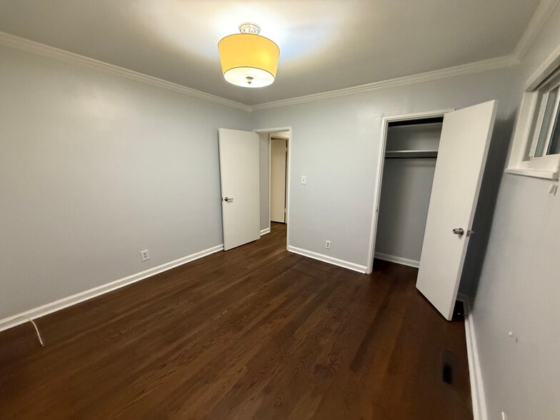 Second bedroom and closet - 430 Wimbledon Road Northeast