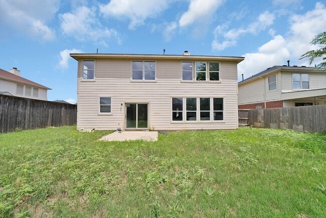 Building Photo - 137 Heritage Dr