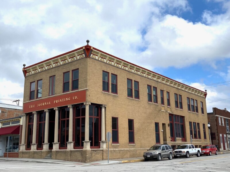 Building Photo - 112 W McPherson