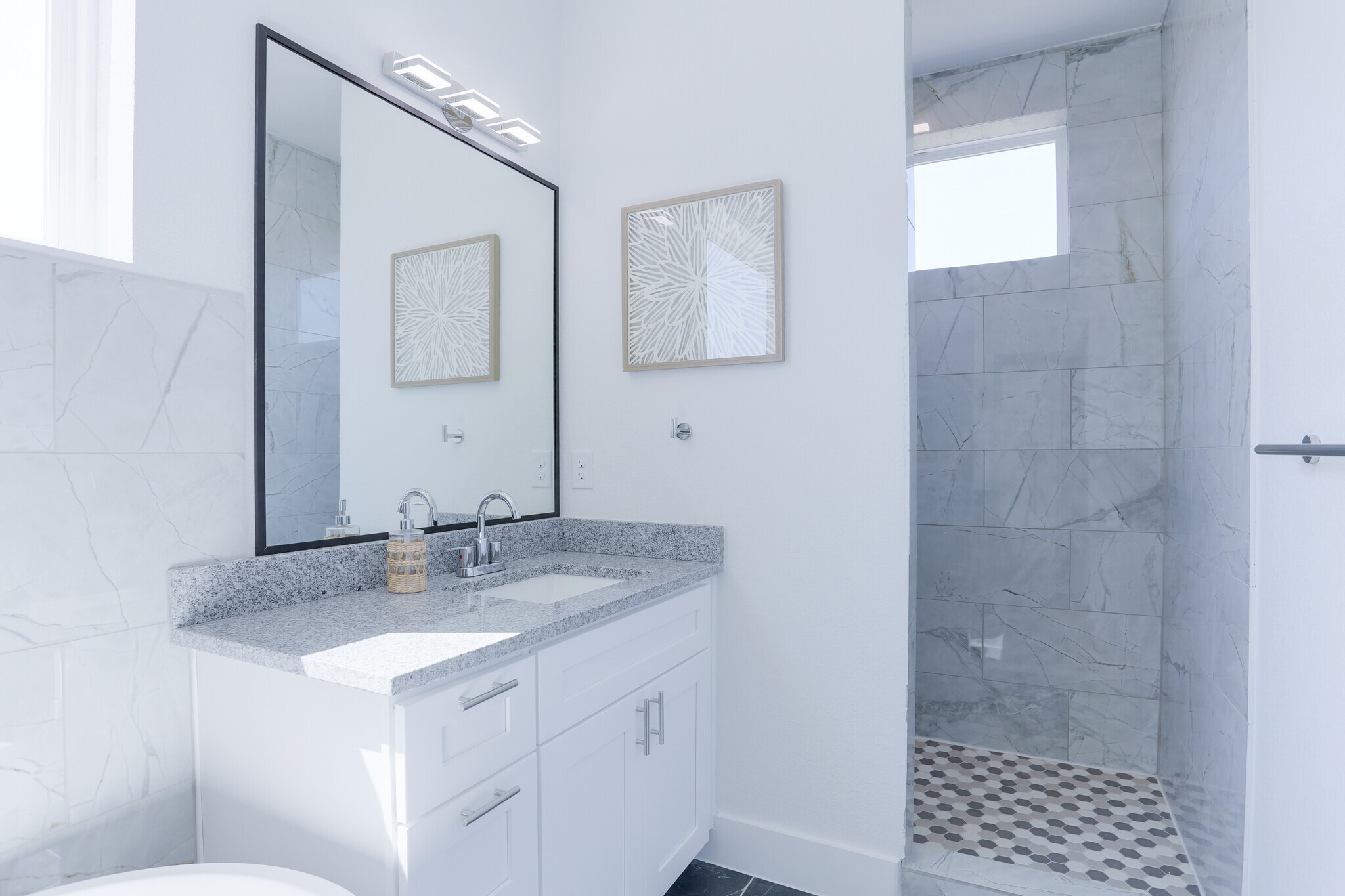 Building Photo - 2805 Weisenberger St