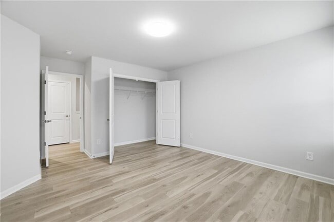 Building Photo - 1543 Maston Rd