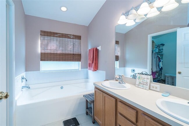 Building Photo - 133 Sawtooth Dr