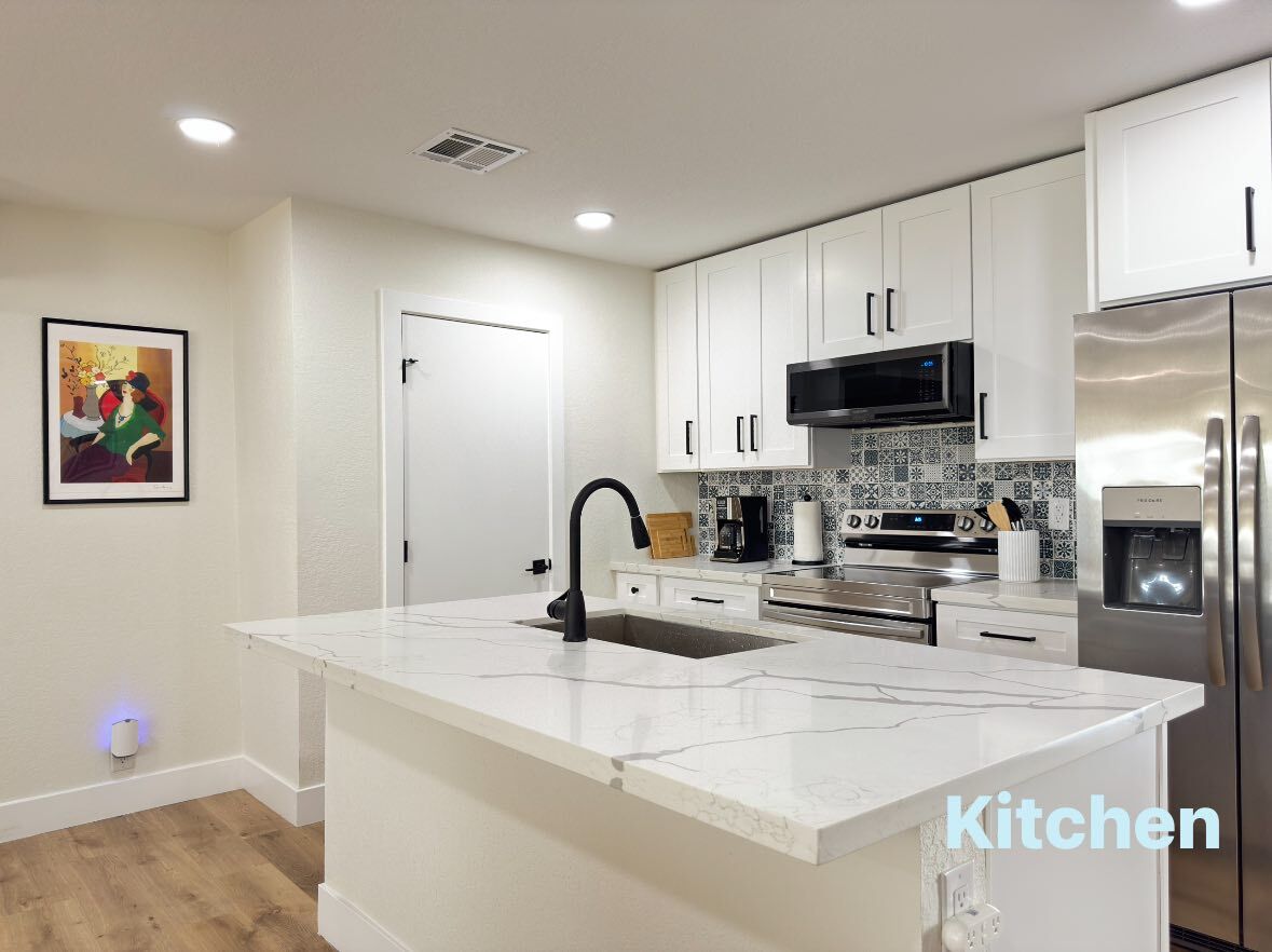 Kitchen - 1368 W 14th St