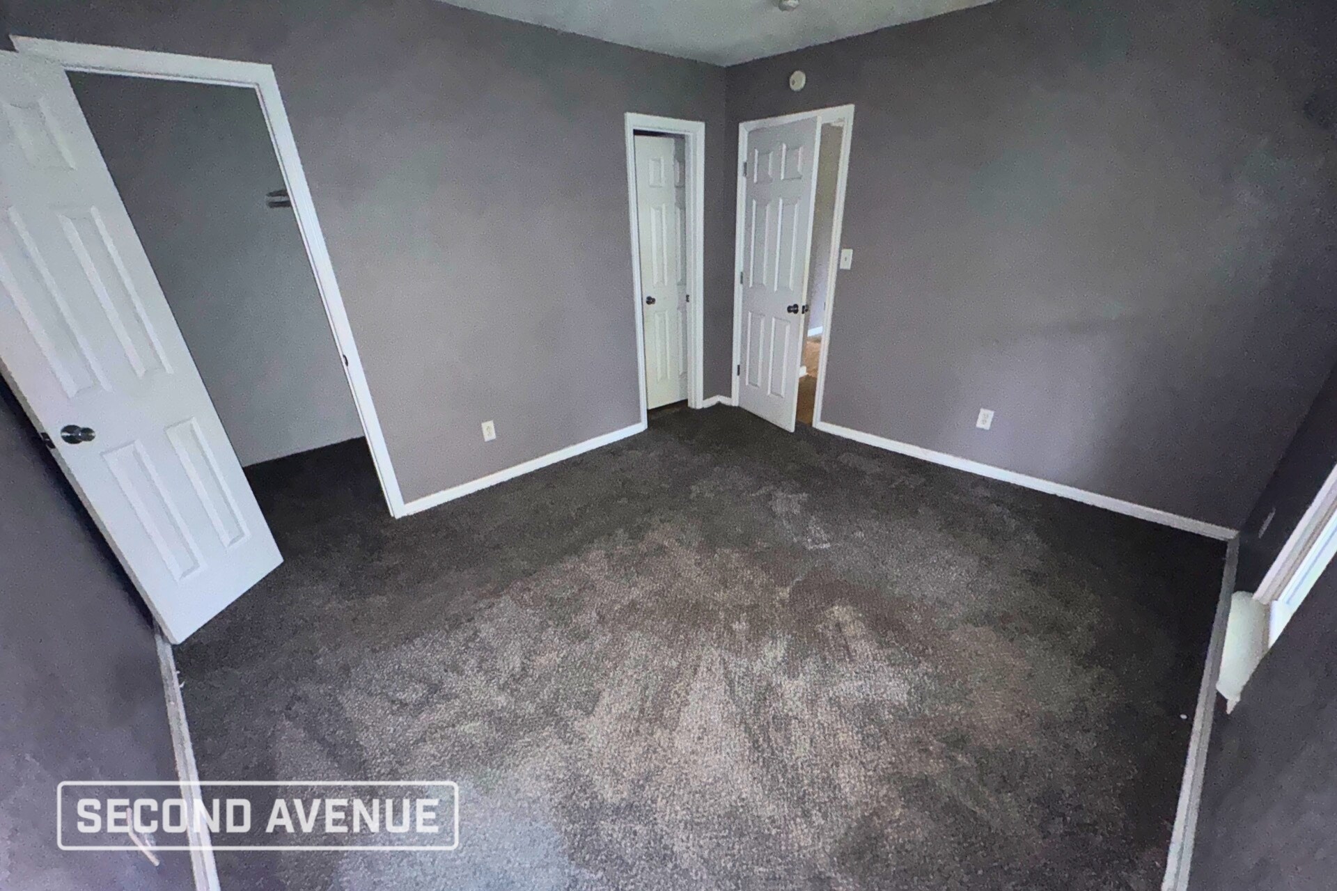 Building Photo - 1005 Jennifer Dr