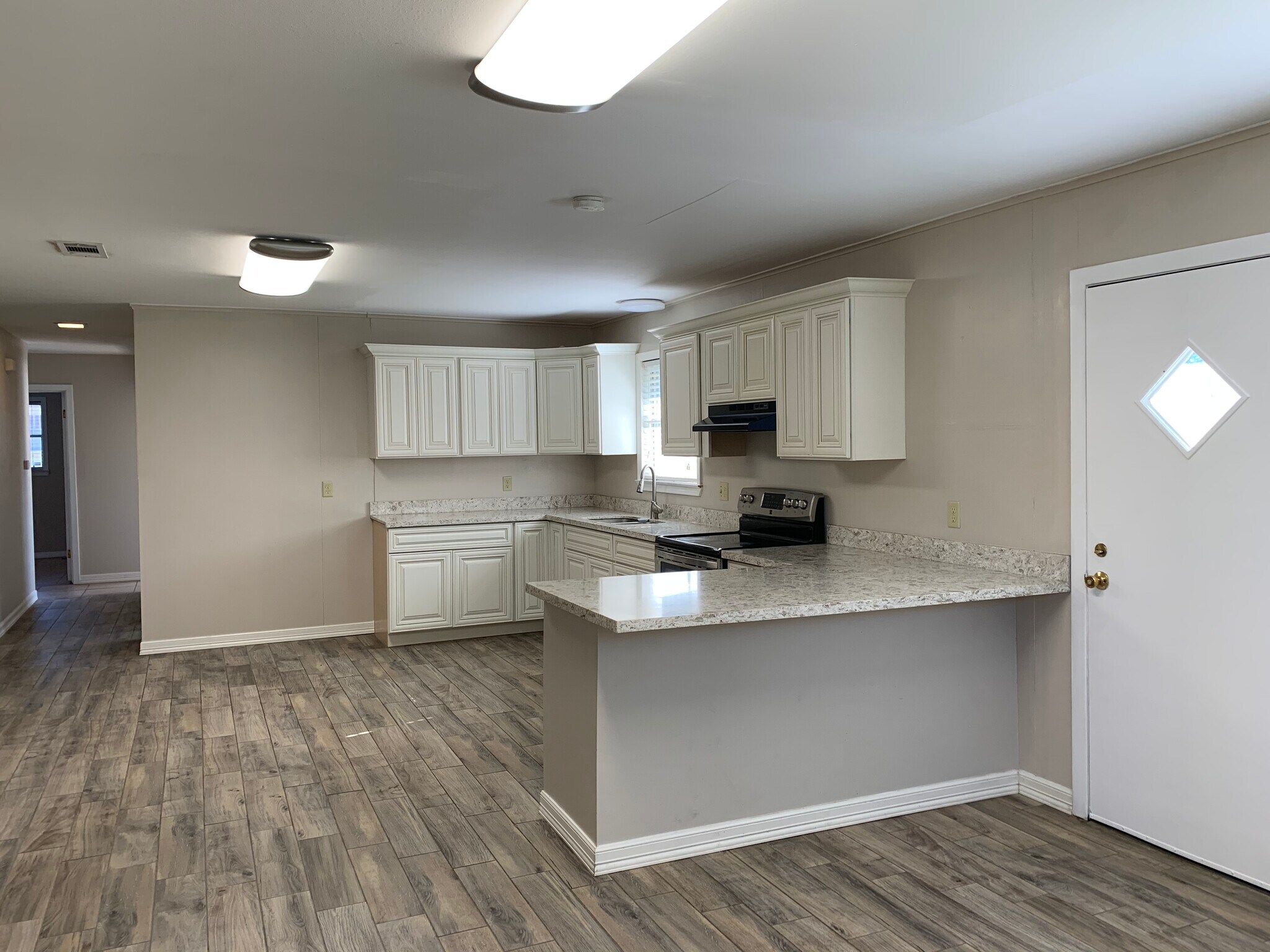 Building Photo - 3901 Drexel Ave