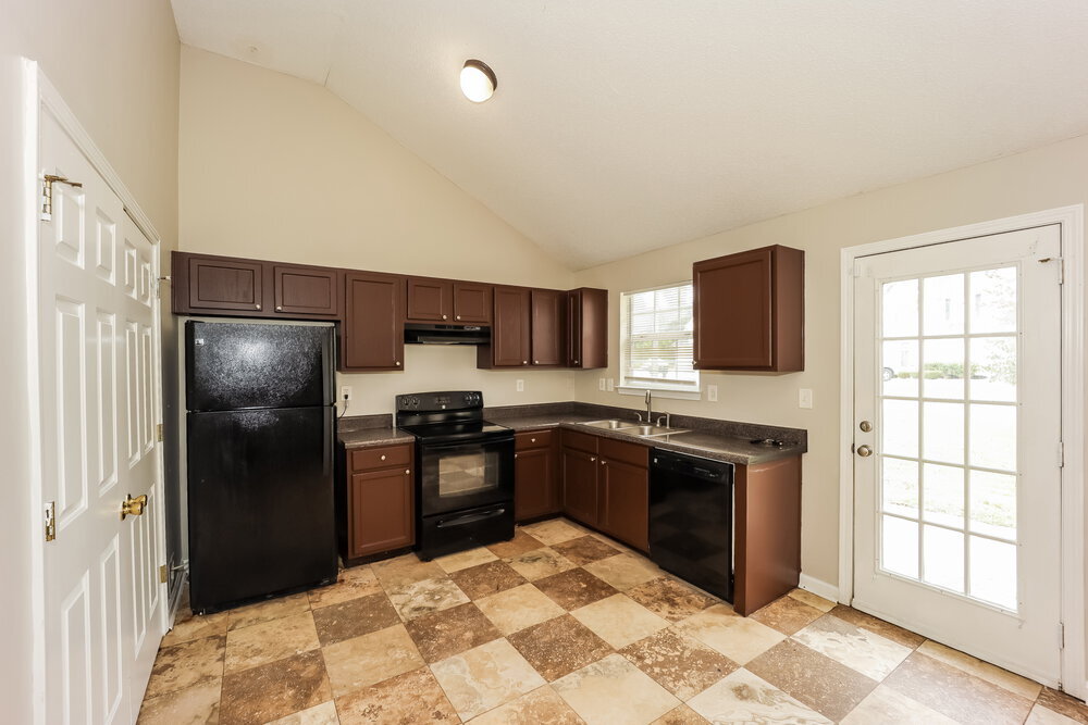 Building Photo - 725 Cherry Branch Cir