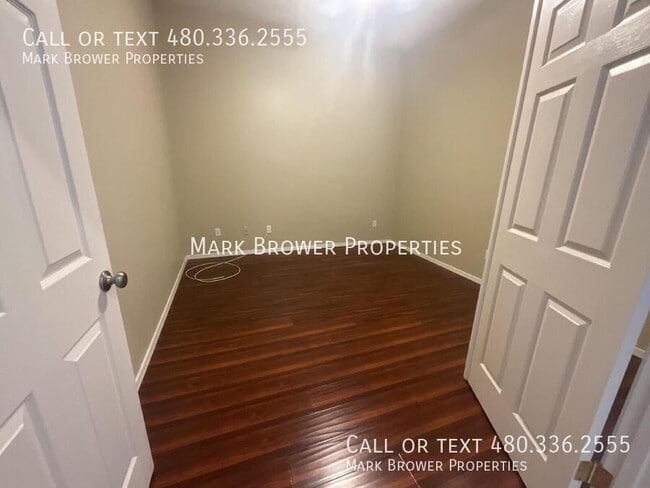 Building Photo - 1861 E Indigo Dr