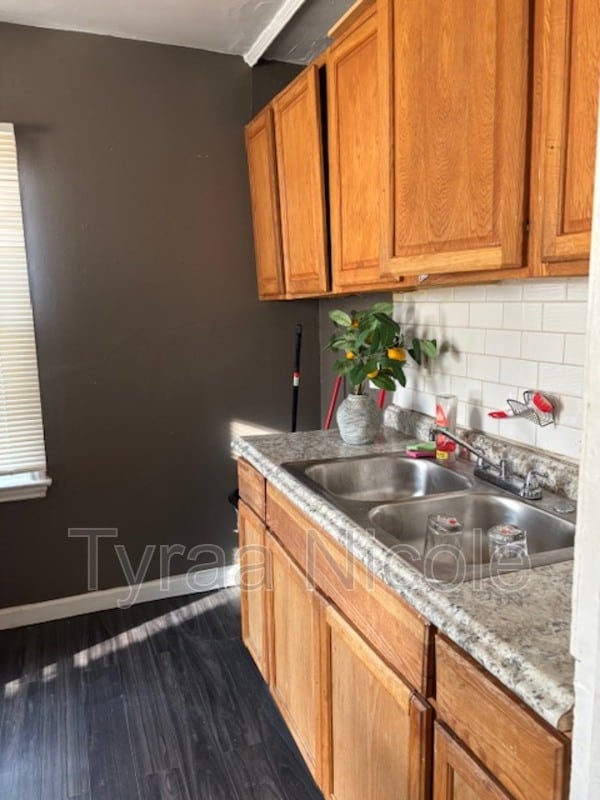 Building Photo - 2937 Ewald Cir