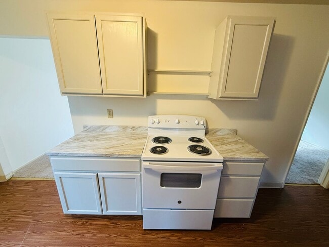 Building Photo - 2505 Kubel Ave