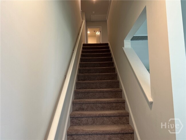 Building Photo - 110 Coopers Rise