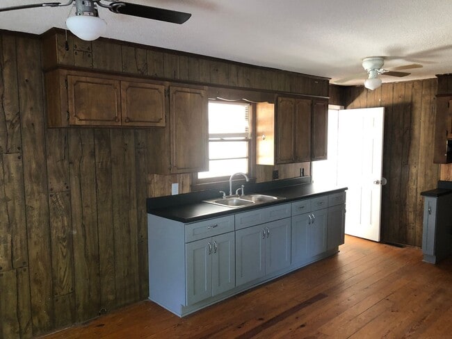 Building Photo - Newly remodeled home is located in Lancaster, SC 29720.