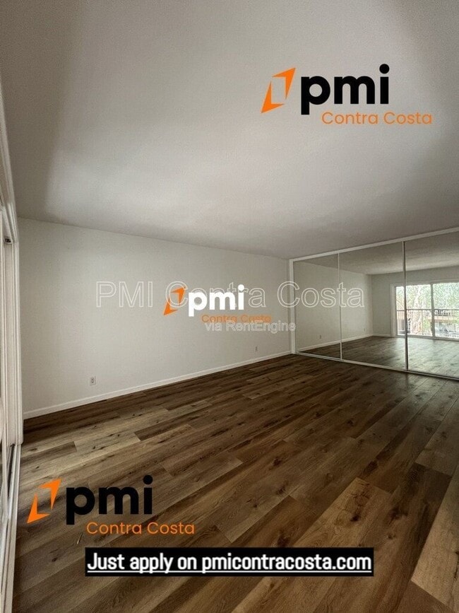 Building Photo - 470 N Civic Dr