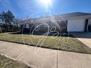 Building Photo - Beautiful 3 Bedroom ranch in Maumee.