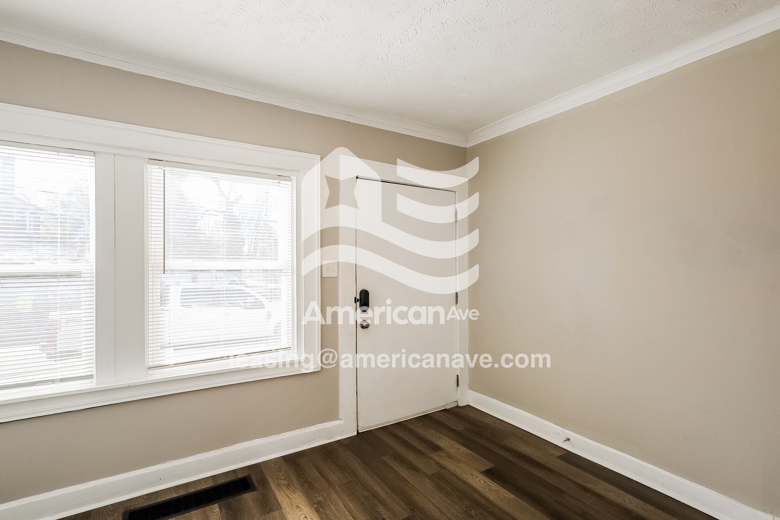 Building Photo - 644 E 34th St