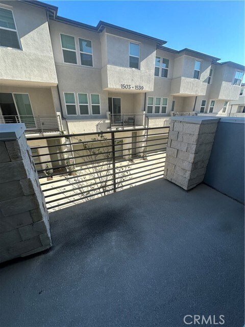 Building Photo - 1615 W Cara Dr