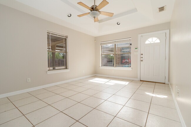 Building Photo - 3612 Zelma St